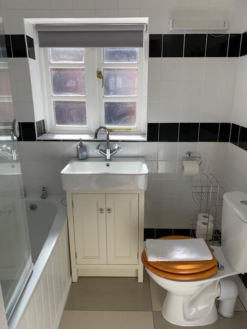 Ashbrook Lewis - Two Bedroom, Two Bathroom Cottage Nr Harwell Oxford Дидкот Екстериор снимка